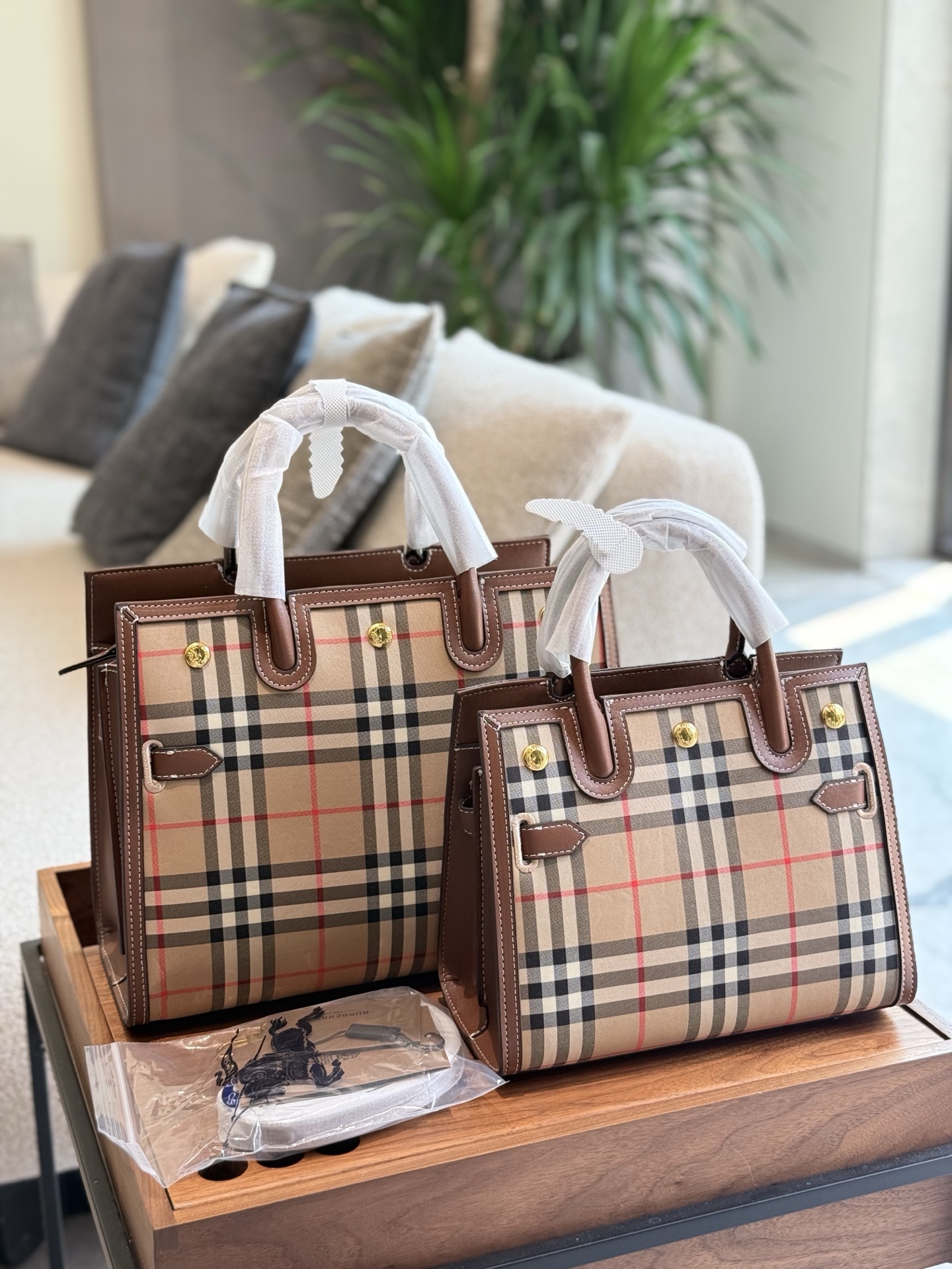 burberry bag 105